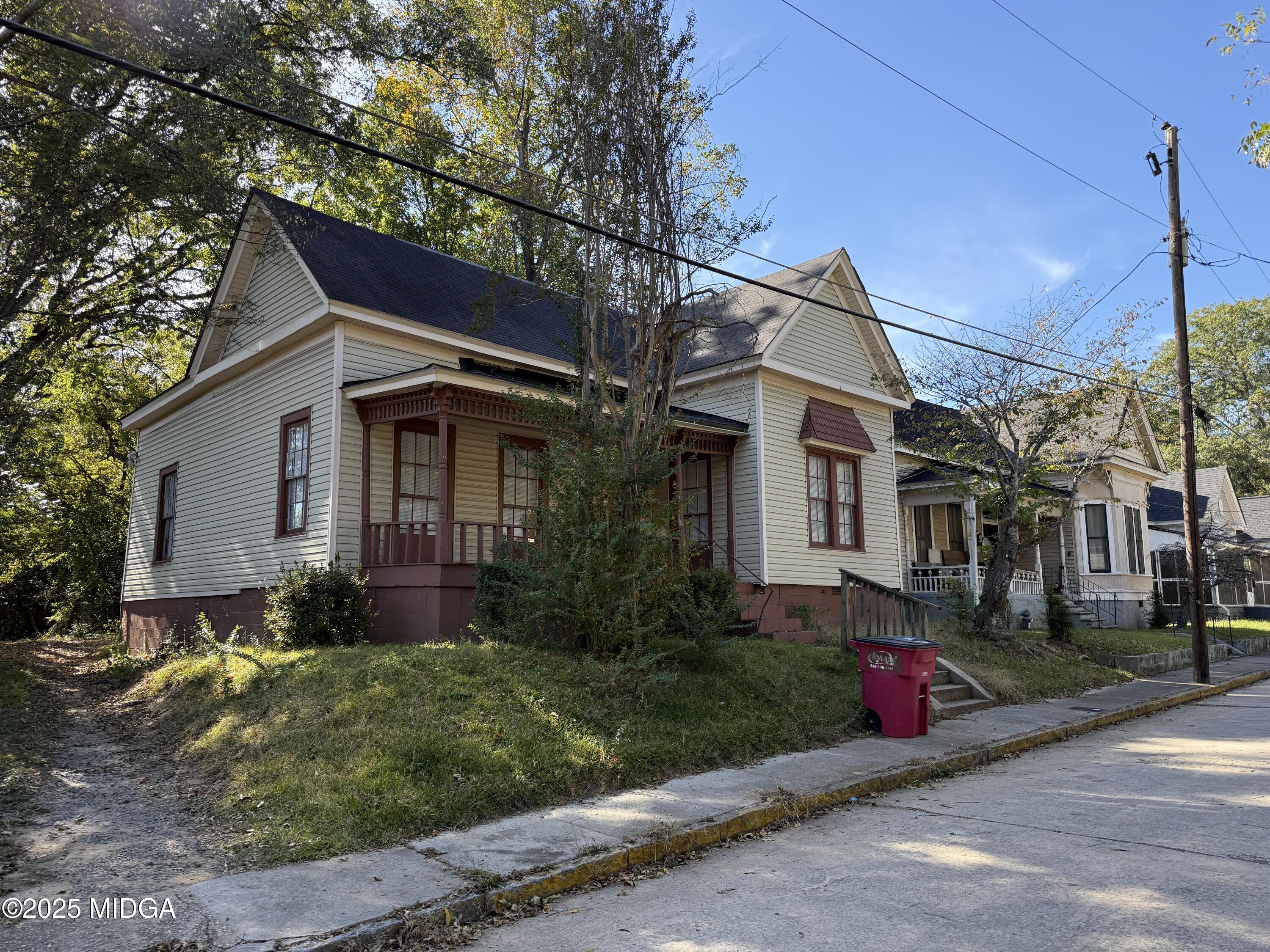 858 Tenney Avenue Macon, GA 31201 - Photo 2 of 3 a view of house with a yard
