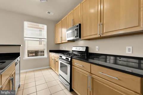 $2,790 | 1201 East-West Highway, Unit 238, Silver Spring, MD 20910