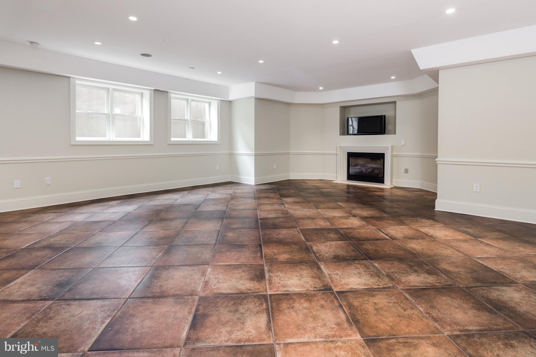6802 Old Chesterbrook Road McLean, VA 22101 - Photo 29 of 30 a view of an empty room with a fireplace