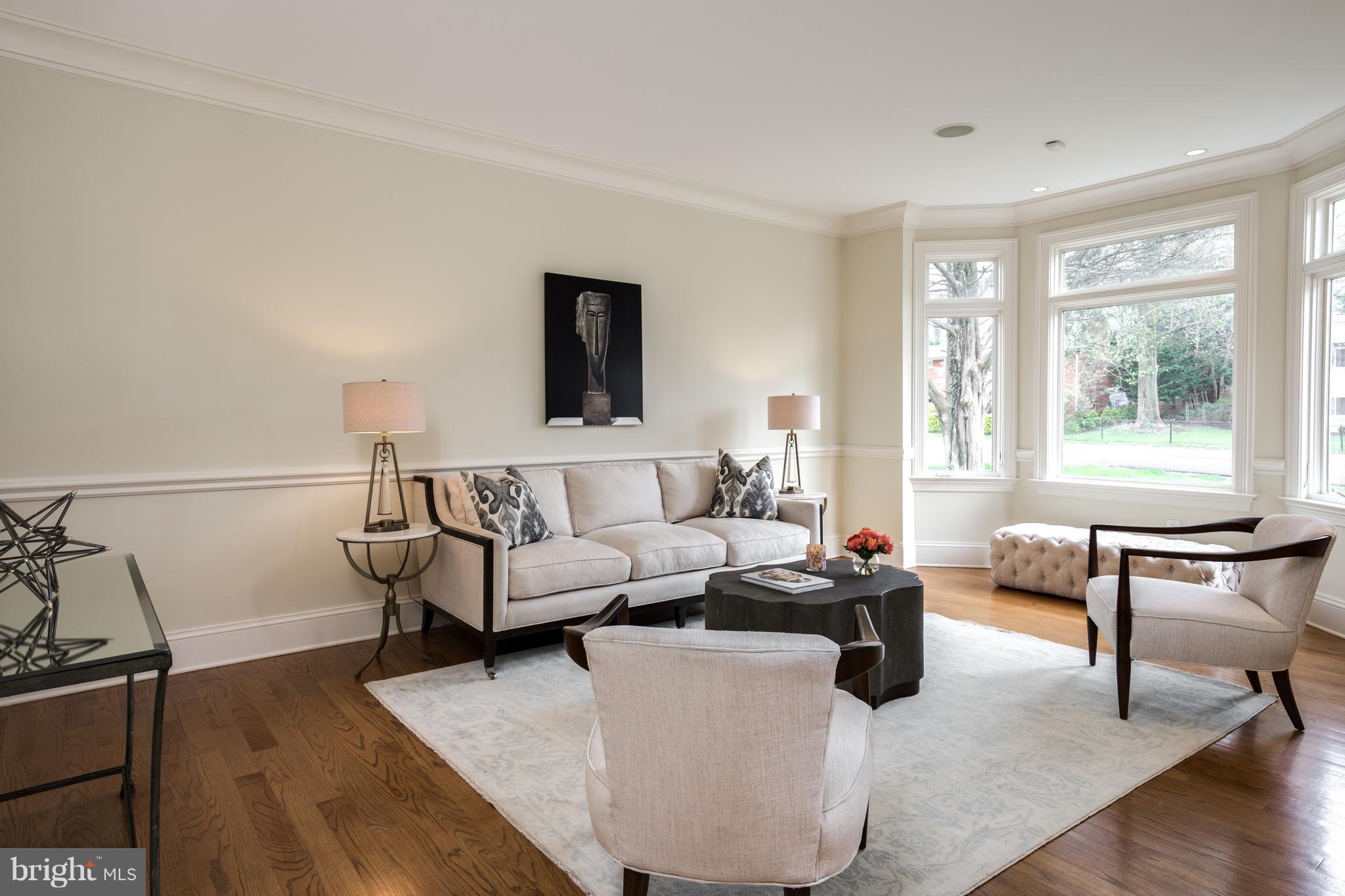 6802 Old Chesterbrook Road McLean, VA 22101 - Photo 4 of 30 a living room with furniture and a window