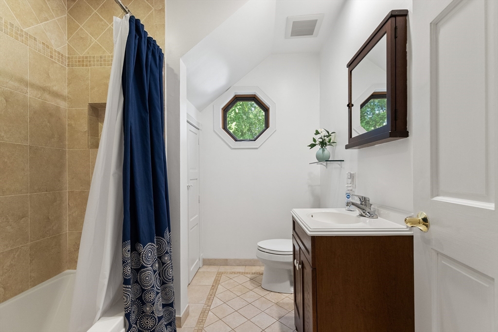 18 Greenwood Street Lexington, MA 02421 - Photo 15 of 27