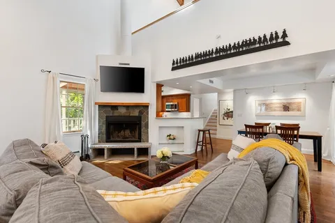 $1,369,000 | 18 Greenwood Street, Lexington, MA 02421