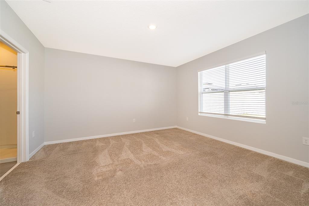 1500 Quinta Road Kissimmee, FL 34744 - Photo 16 of 34 an empty room with windows