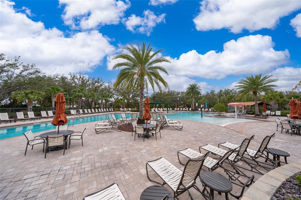 1500 Quinta Road Kissimmee, FL 34744 - Photo 31 of 34 a view of a patio with a dining table and chairs