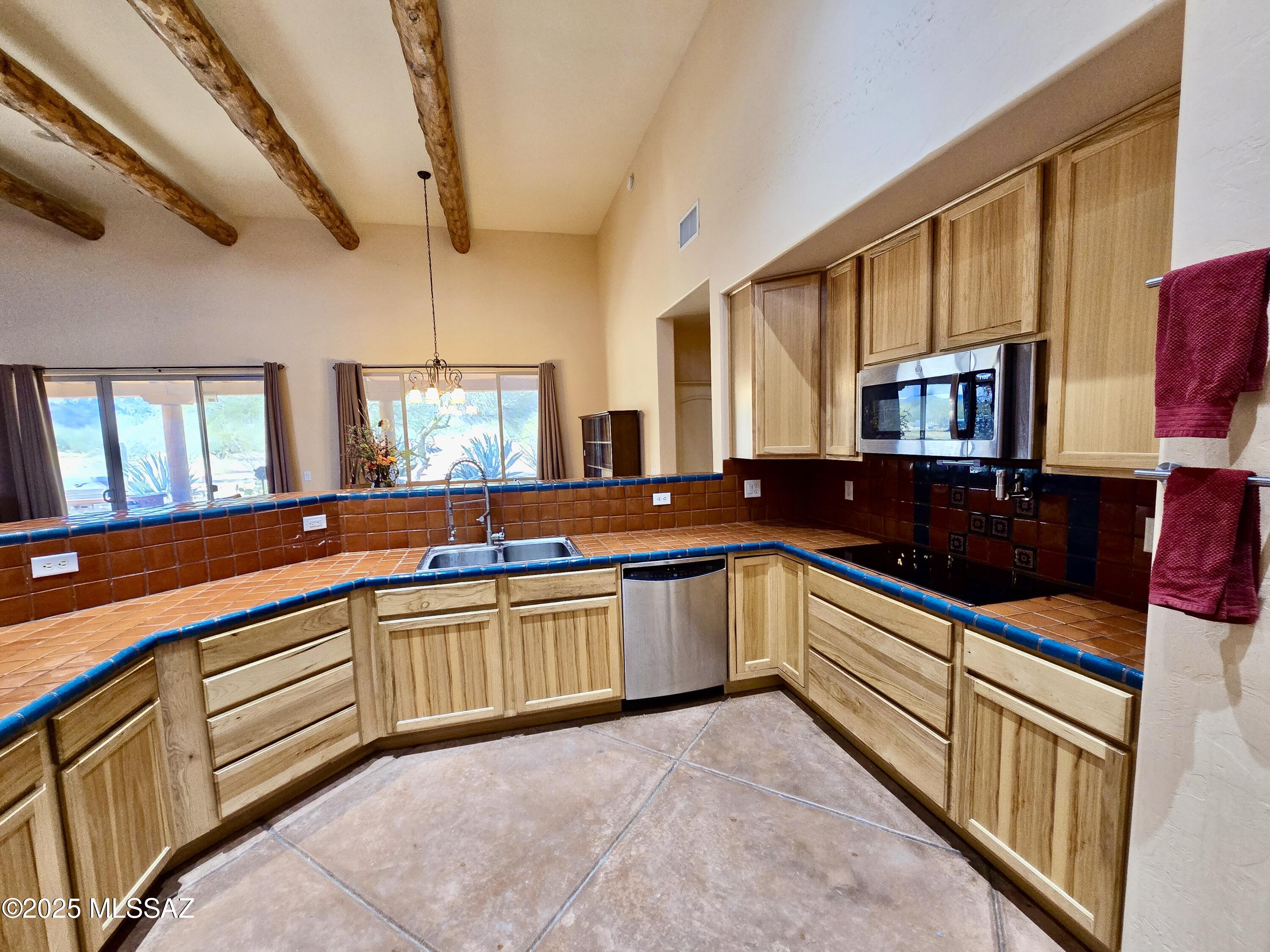 13325 South Coleman Road Tucson, AZ 85735 - Photo 5 of 48