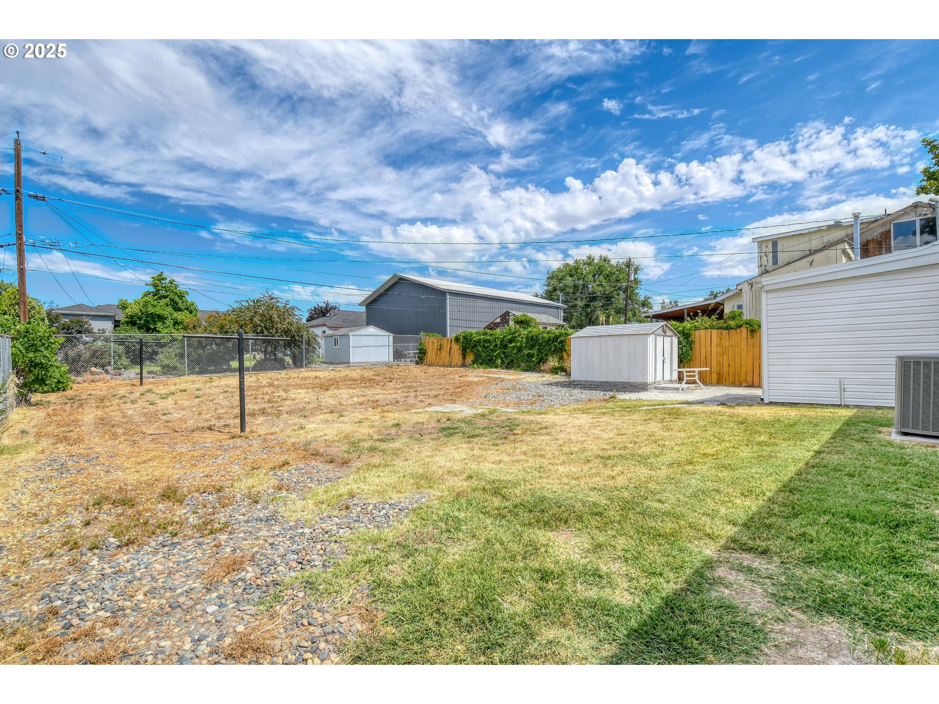 3107 Southwest Ladow Avenue Pendleton, OR 97801 - Photo 29 of 34 a house view with a backyard space
