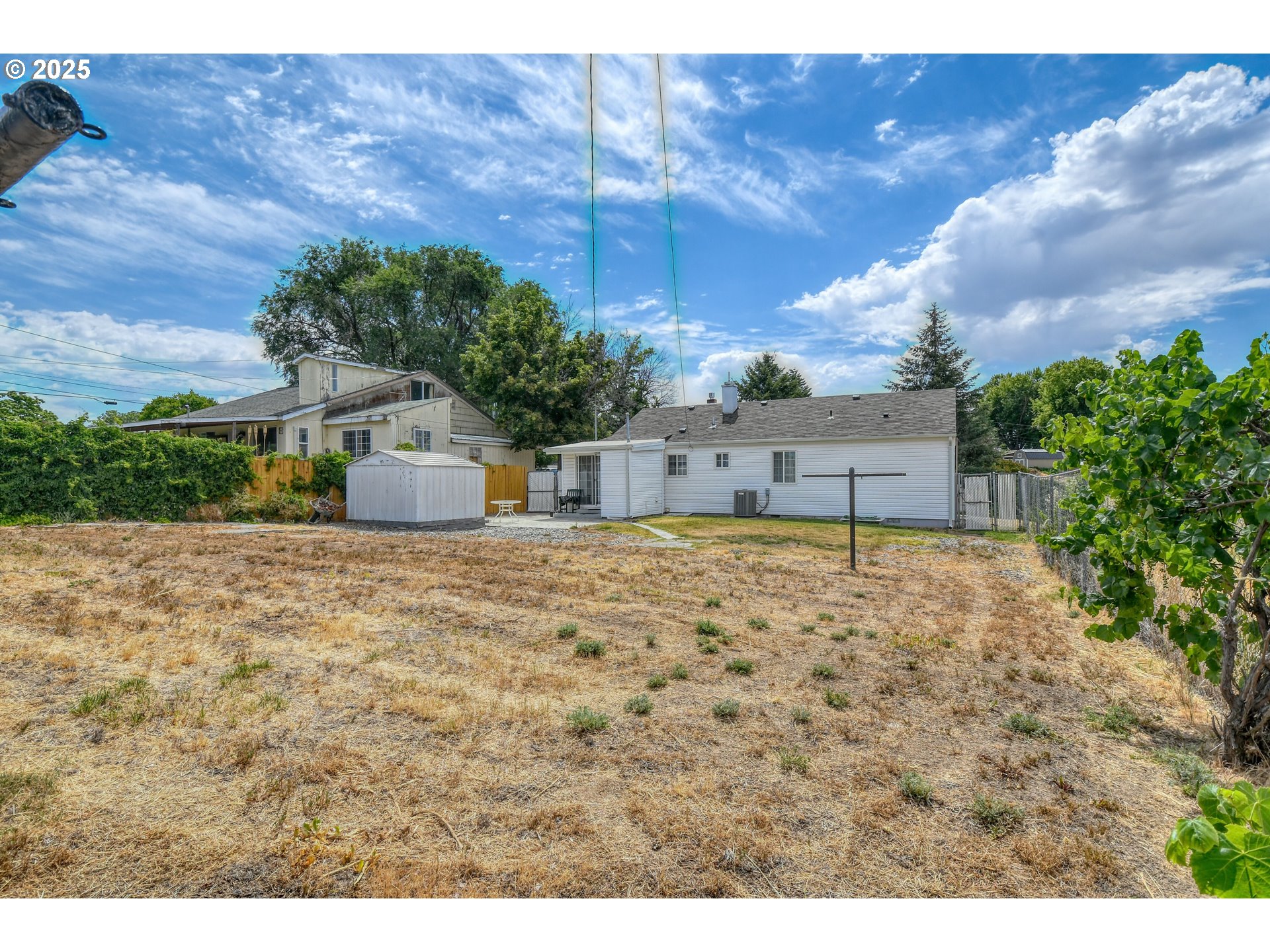 3107 Southwest Ladow Avenue Pendleton, OR 97801 - Photo 31 of 34 a view of outdoor space and yard