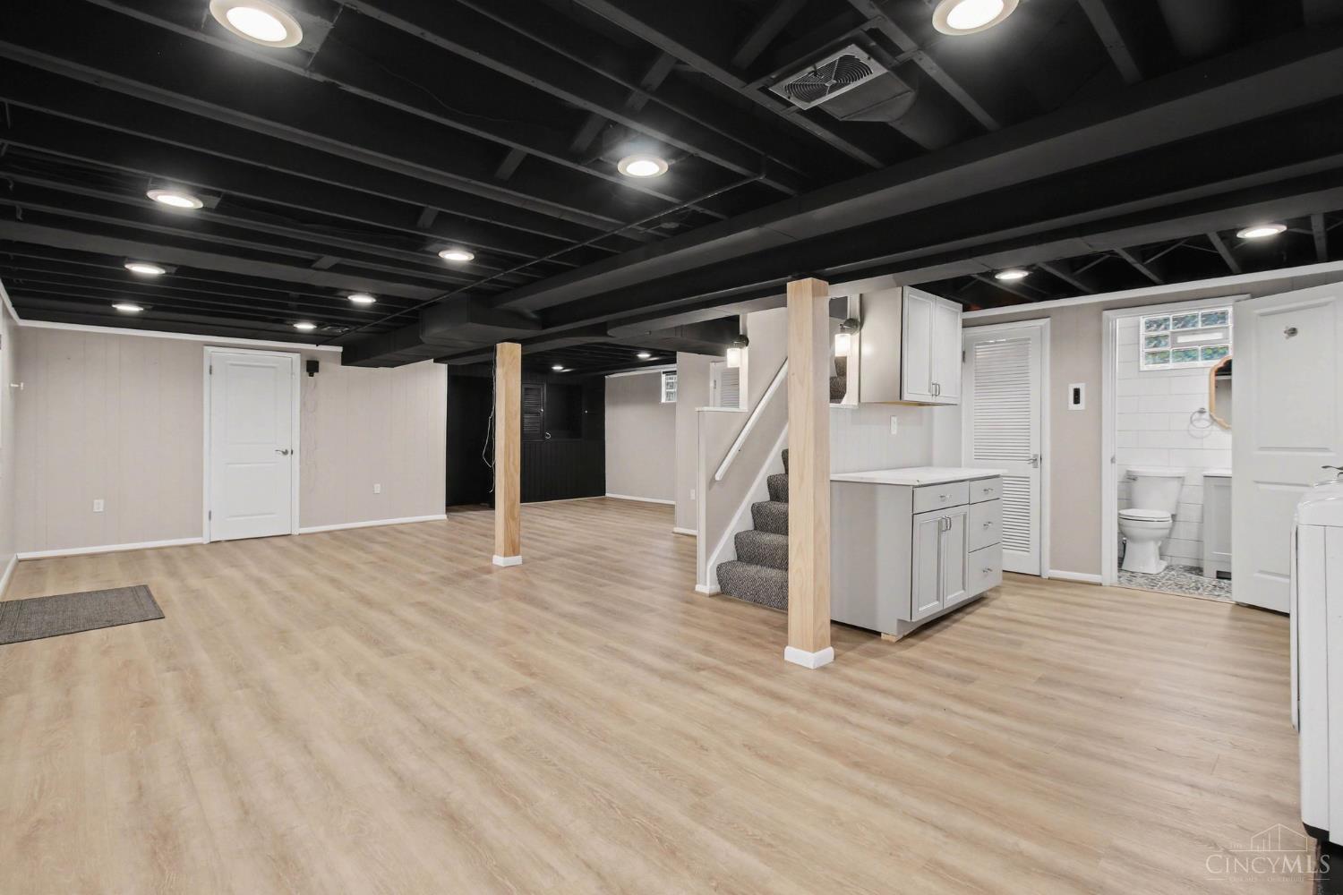 6150 Wilmer Road Cincinnati, OH 45247 - Photo 32 of 42 Gallery Image 32