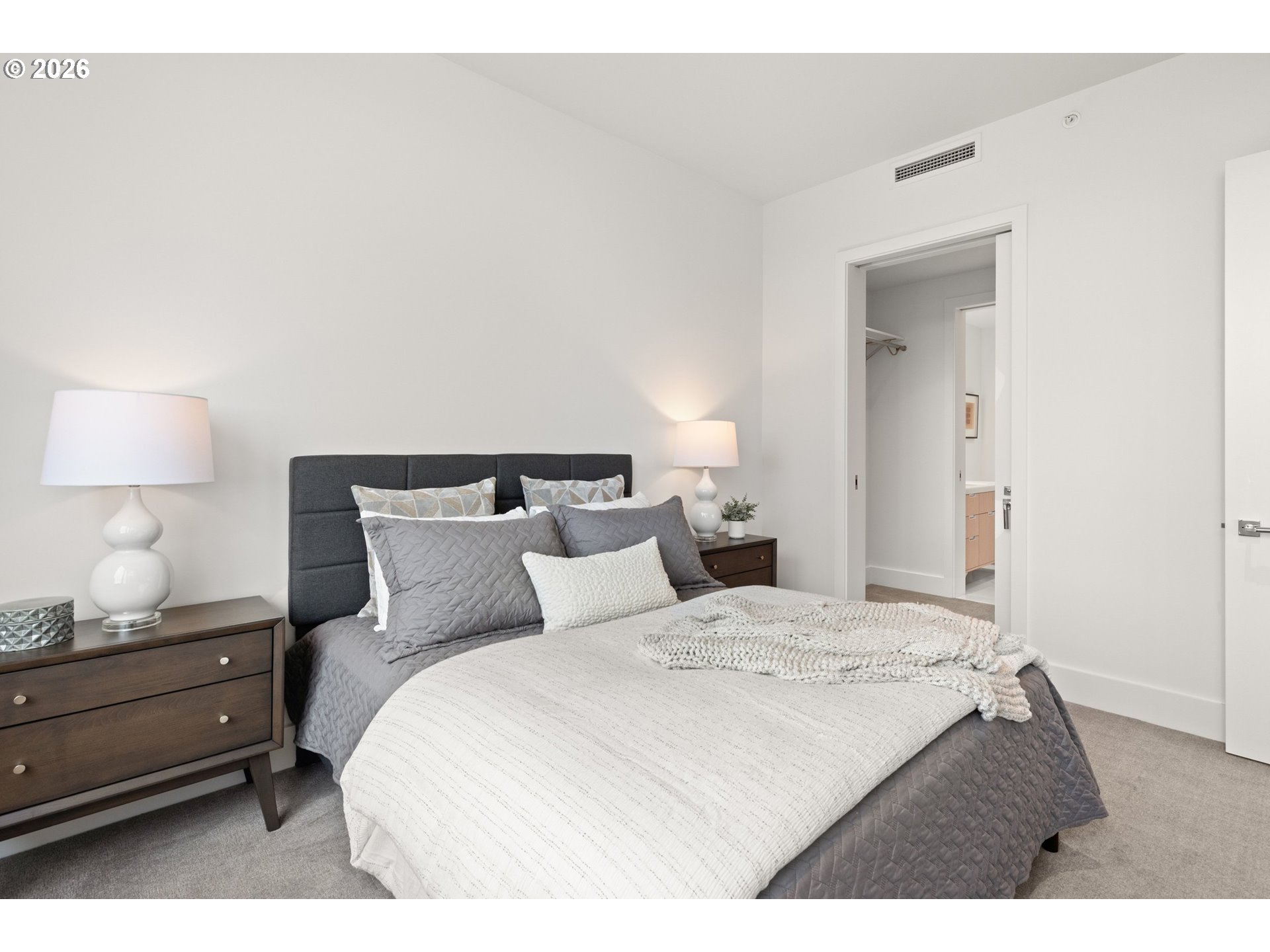 550 Southwest 10th Avenue, Unit 3010 Portland, OR 97205 - Photo 28 of 48