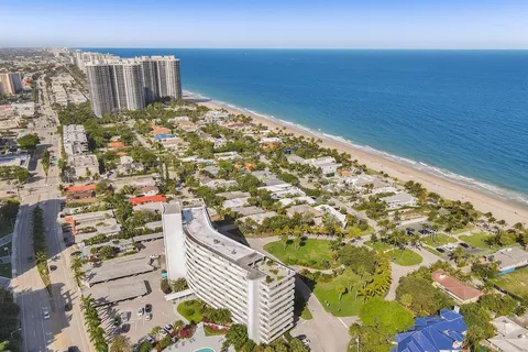 $365,000 | 2840 North Ocean Boulevard, Unit 407, Fort Lauderdale, FL 33308