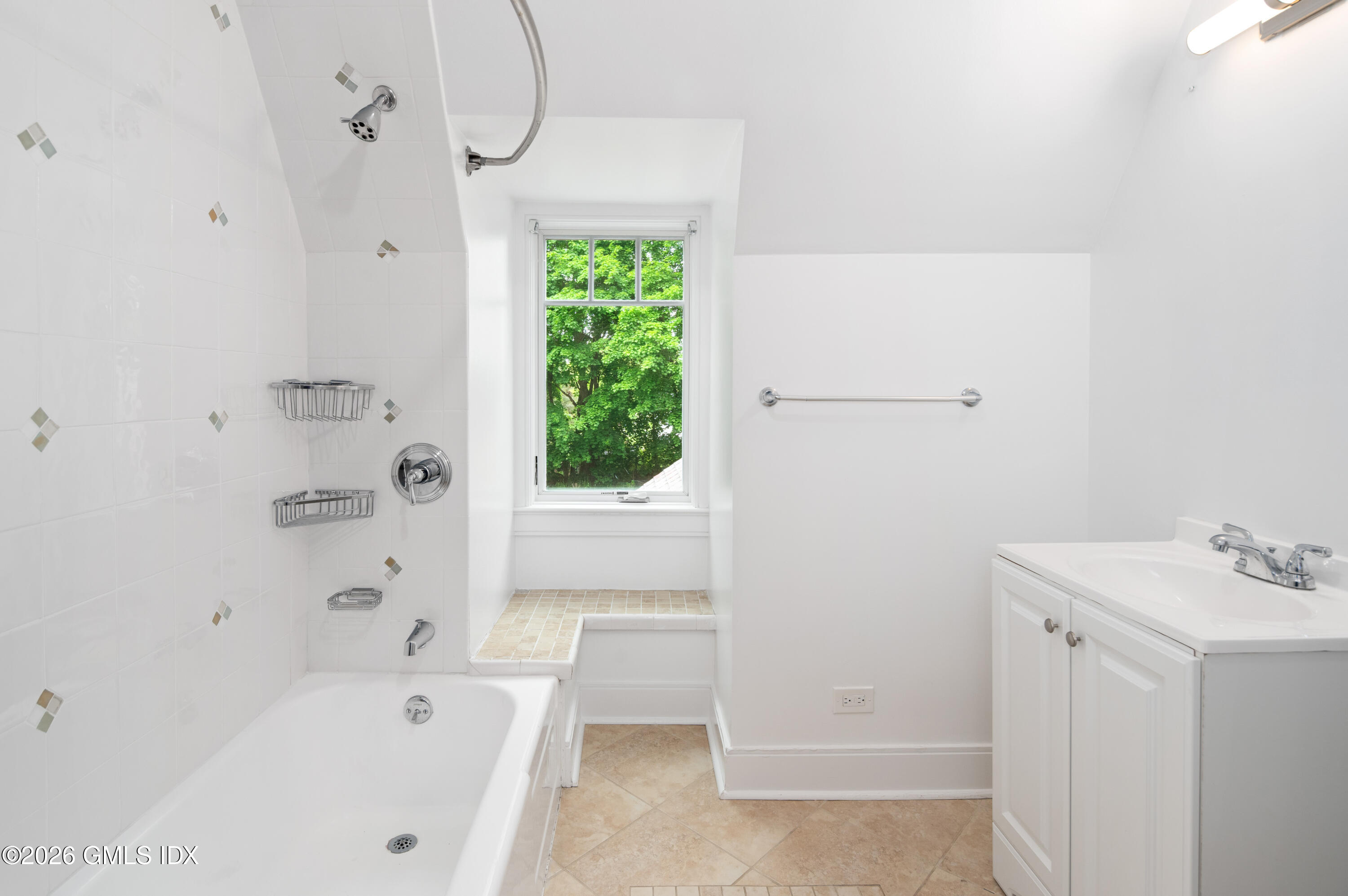 469 Taconic Road Greenwich, CT 06831 - Photo 44 of 59 48-48_HudsonCP_469TaconicRd