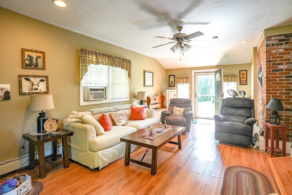 8 Kelley Road, Unit B Mendon, MA 01756 - Photo 15 of 36 Gallery Image 15