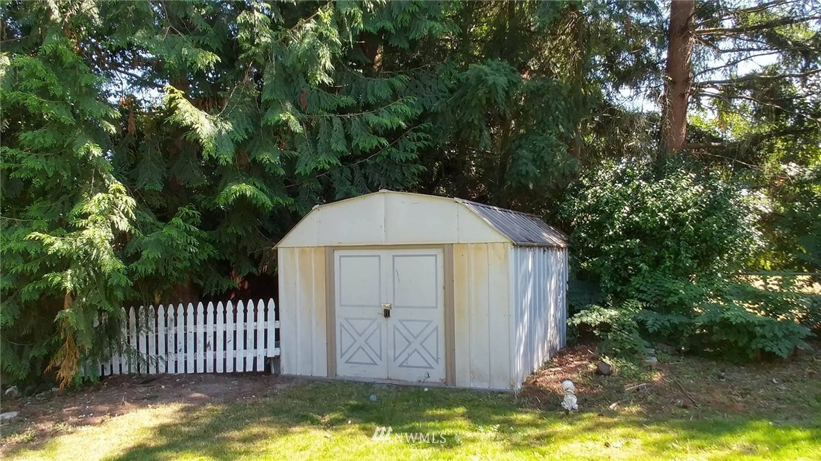 2401 Northeast 28th Street Renton, WA 98056 - Photo 18 of 19