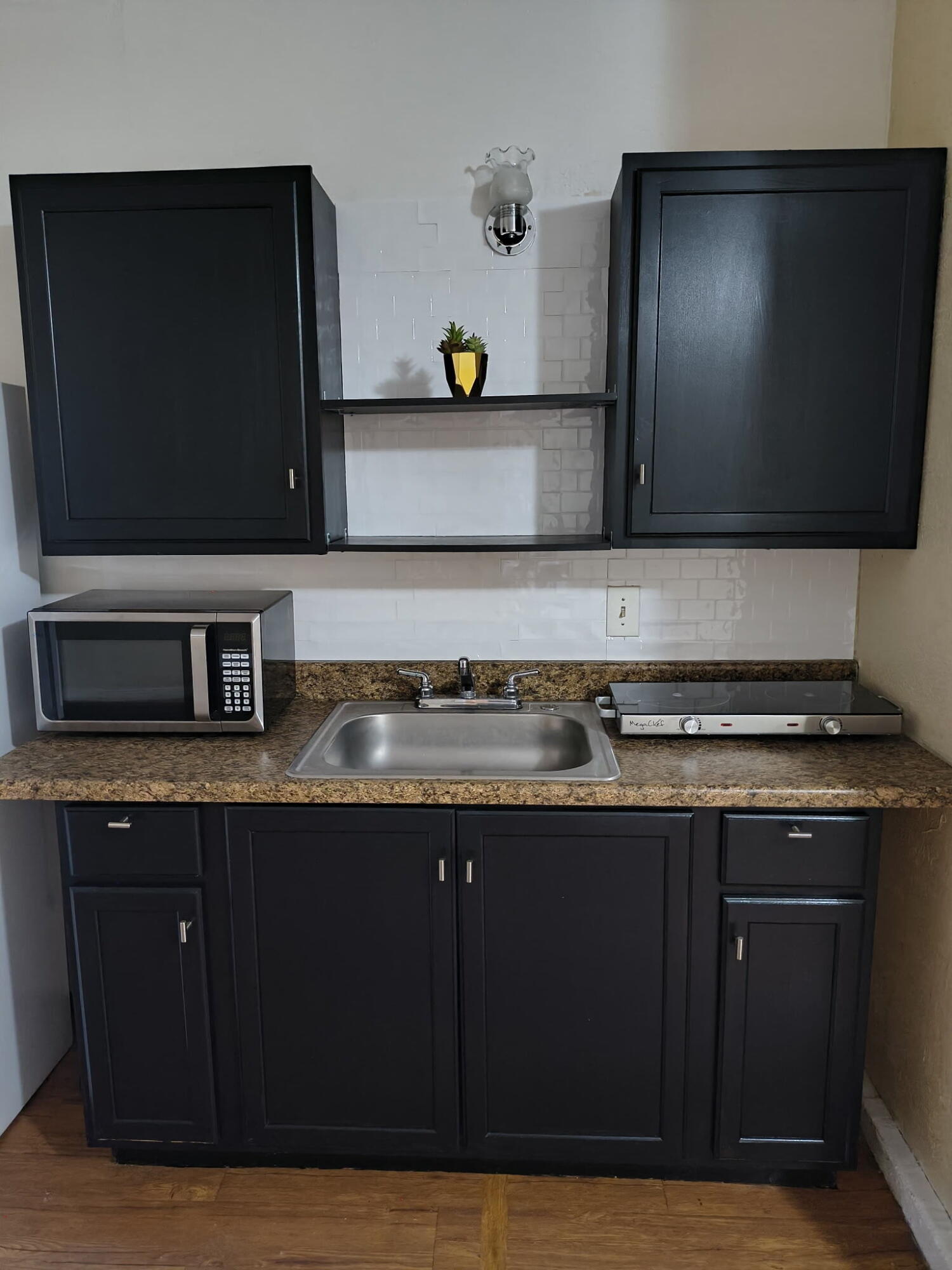 45435 Elm Street, Unit STUDIO Indio, CA 92201 - Photo 8 of 9 sink area
