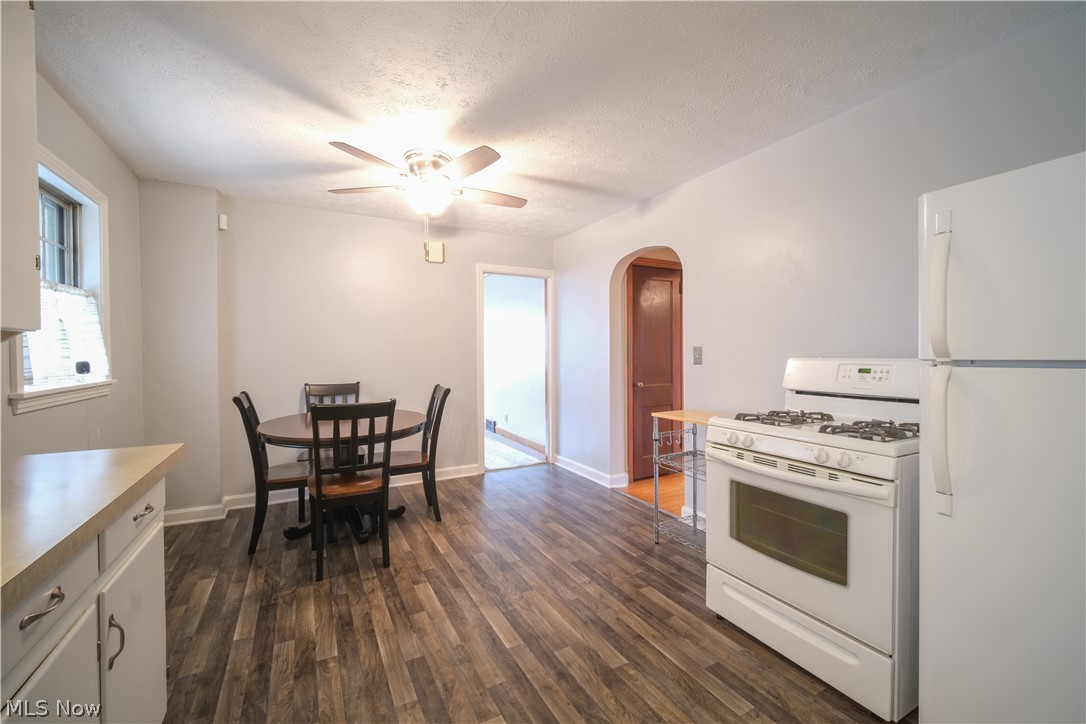 3032 9th Street Southwest Canton, OH 44710 - Photo 5 of 18