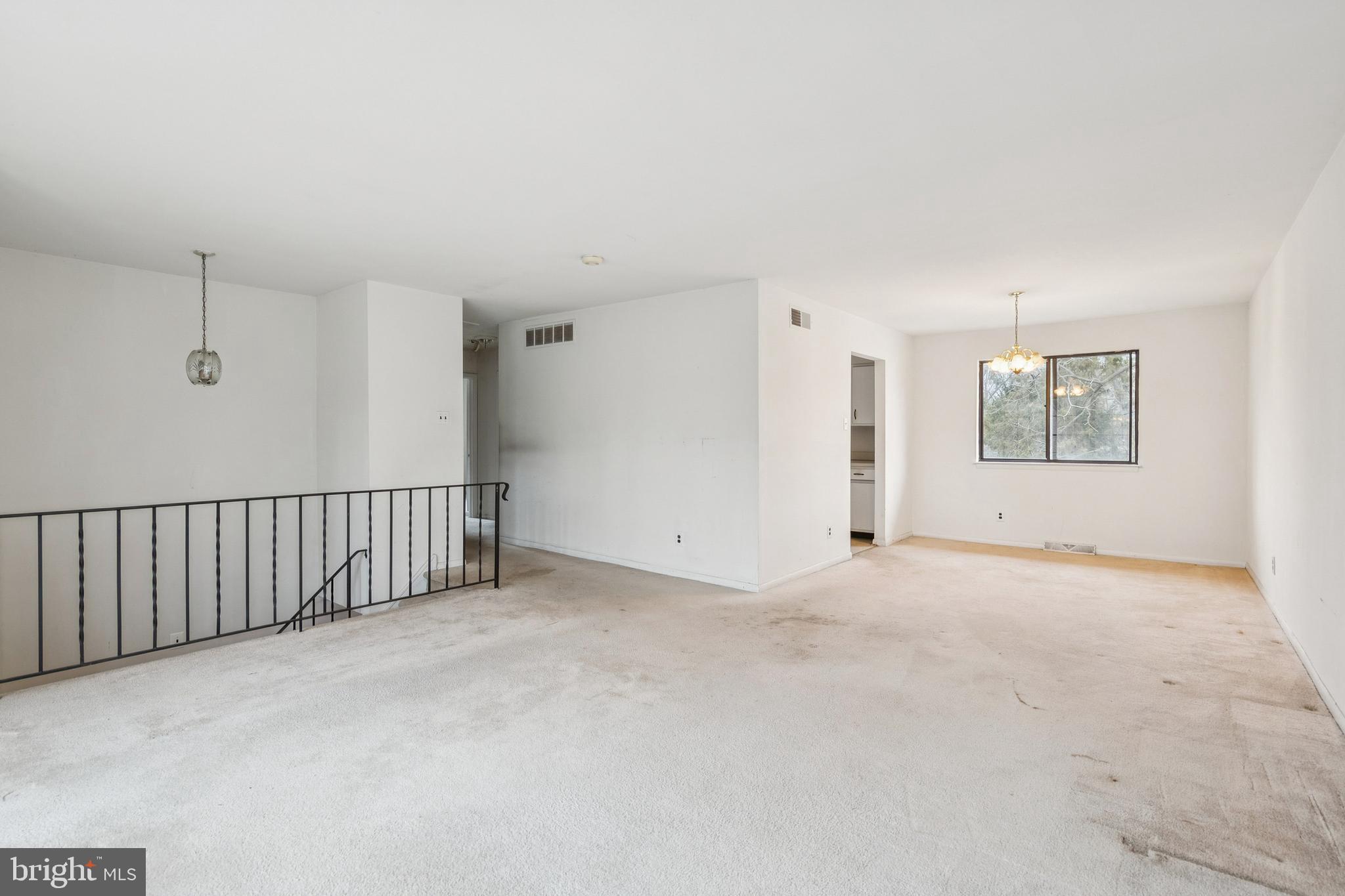 13 Hidden Drive Lindenwold, NJ 08021 - Photo 7 of 24