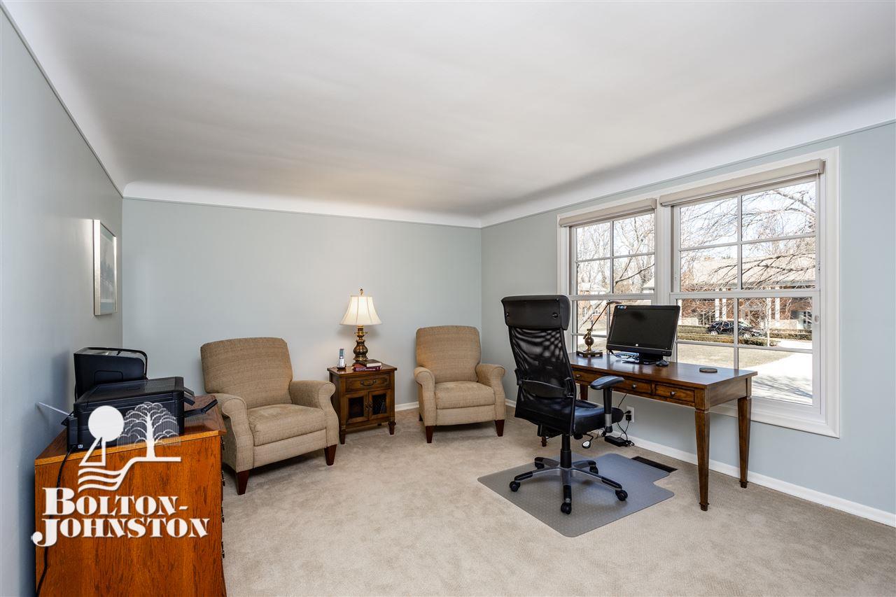 53 Stonehurst Road Grosse Pointe, MI 48236 - Photo 44 of 71 31374249-43.JPG