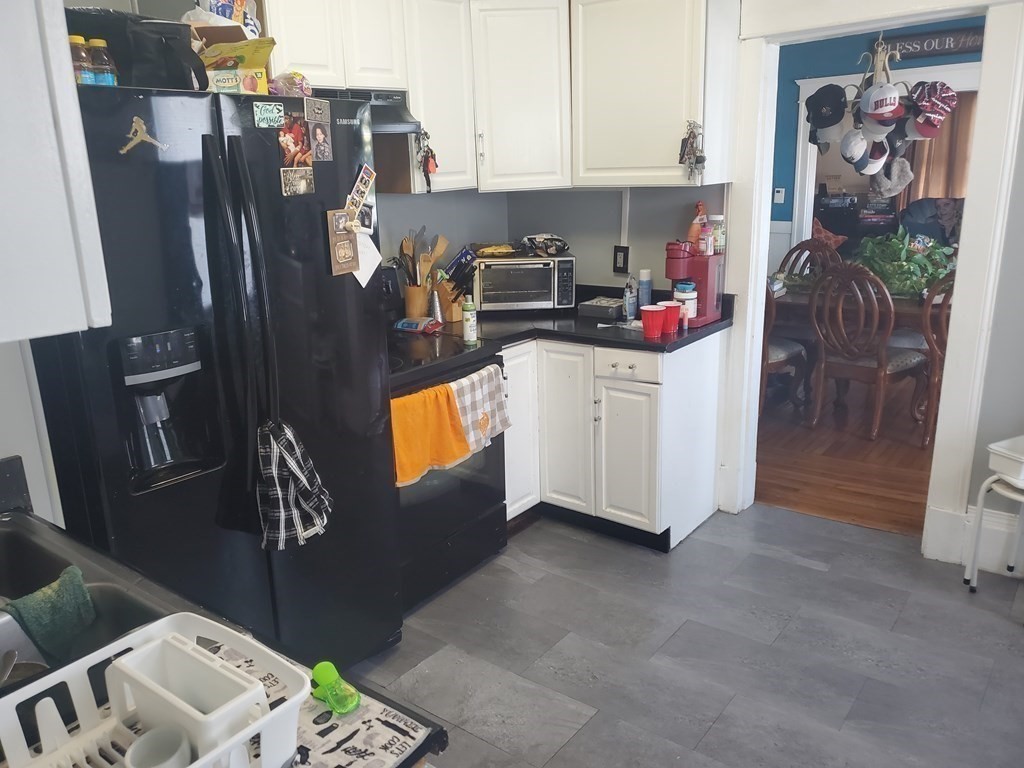 57-59 Groveland Street Springfield, MA 01108 - Photo 5 of 21 Gallery Image 5