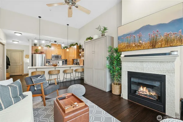 $525,000 | 1840 25th Avenue Northeast, Unit 411, Issaquah, WA 98029
