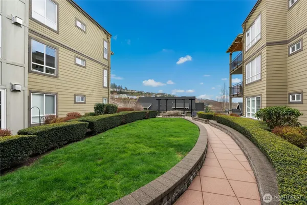 $525,000 | 1840 25th Avenue Northeast, Unit 411, Issaquah, WA 98029