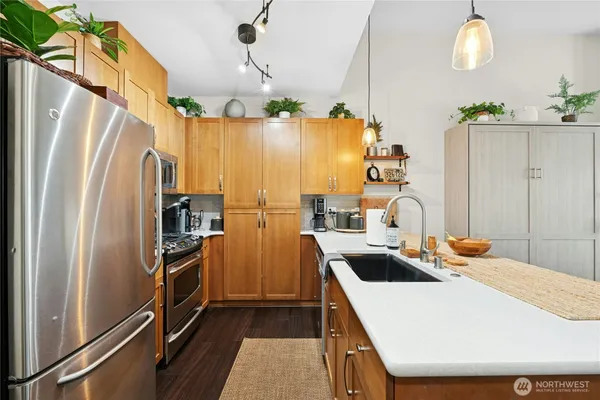 $525,000 | 1840 25th Avenue Northeast, Unit 411, Issaquah, WA 98029