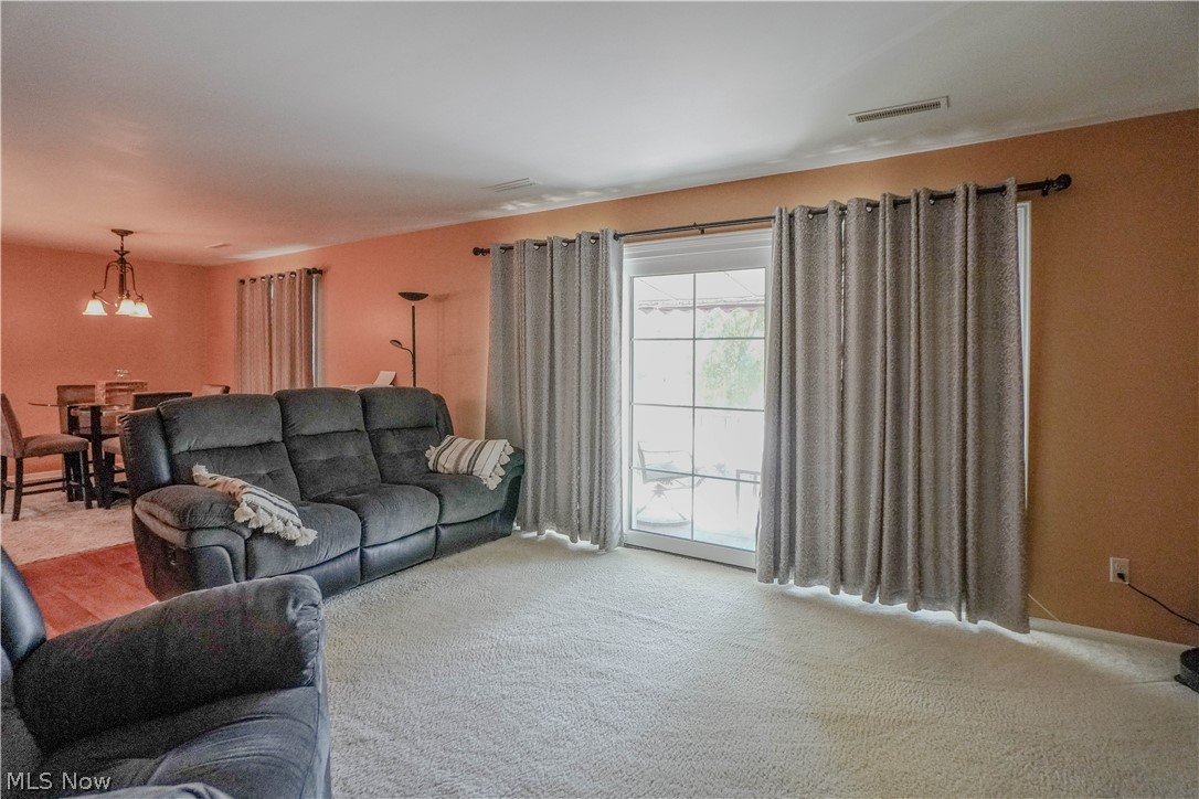 1653 Greenway Road Southeast, Unit 202 North Canton, OH 44709 - Photo 8 of 32