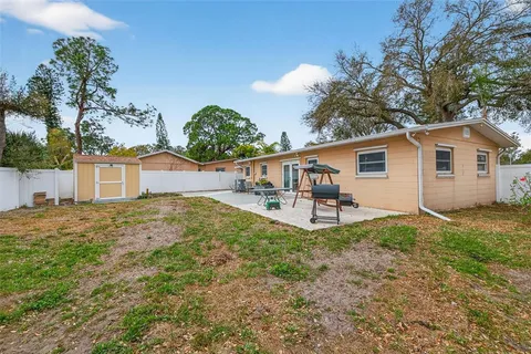 $330,000 | 6285 101st Way North, Seminole, FL 33772