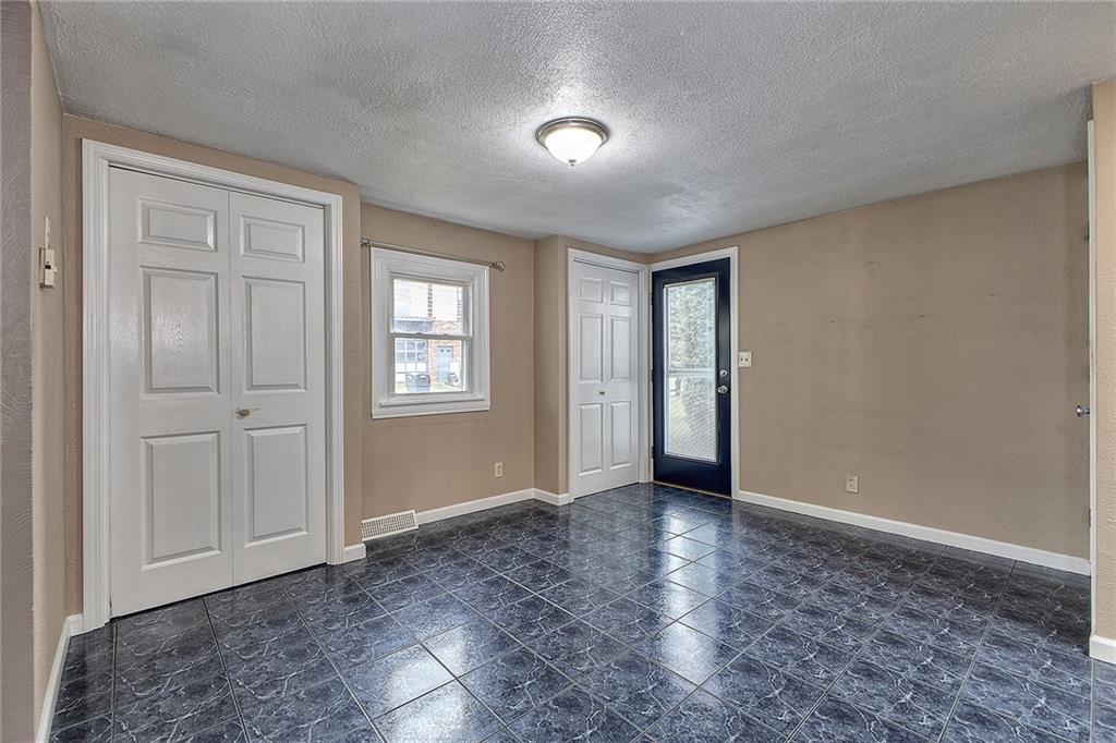 112 Rowe Road Harrison City, PA 15636 - Photo 8 of 29 Gallery Image 8