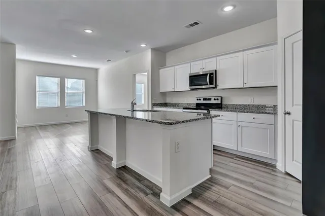 $2,400 | 1669 Hossler Trail, Haslet, TX 76052