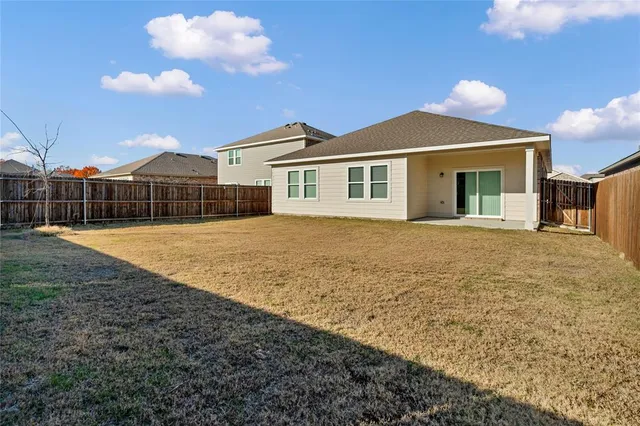 $2,400 | 1669 Hossler Trail, Haslet, TX 76052