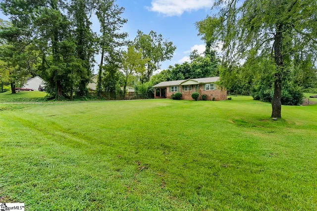 $185,900 | 107 Avondale Road, Greenwood, SC 29649