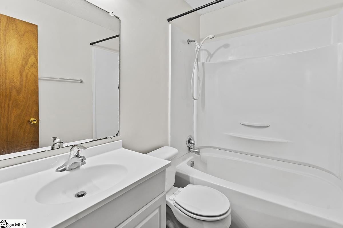 107 Avondale Road Greenwood, SC 29649 - Photo 13 of 14