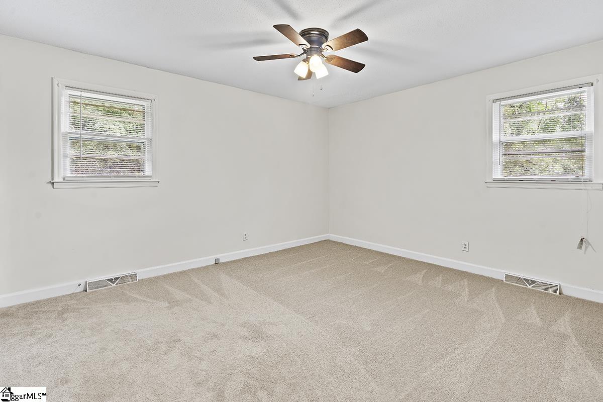 107 Avondale Road Greenwood, SC 29649 - Photo 9 of 14