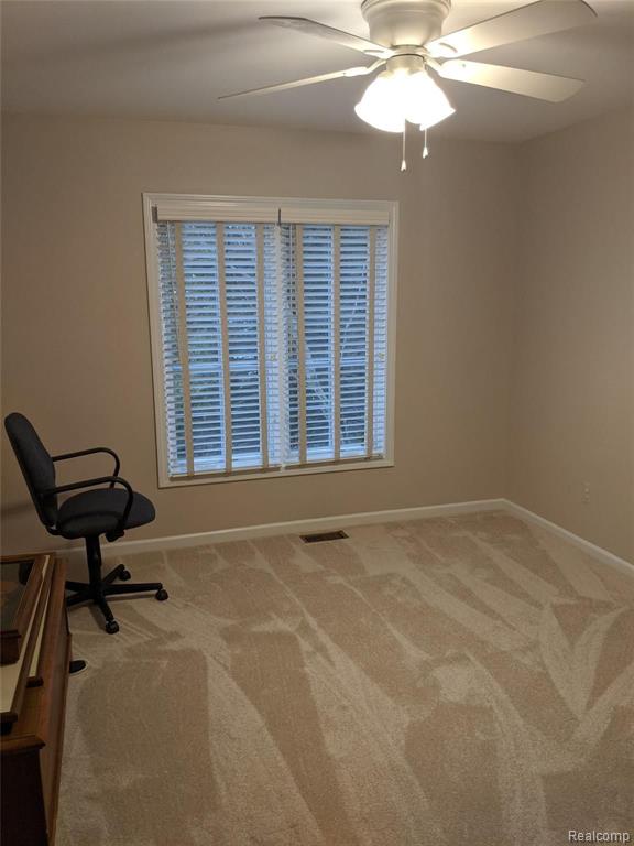3255 Fairgrove Terrace Rochester Hills, MI 48309 - Photo 22 of 38