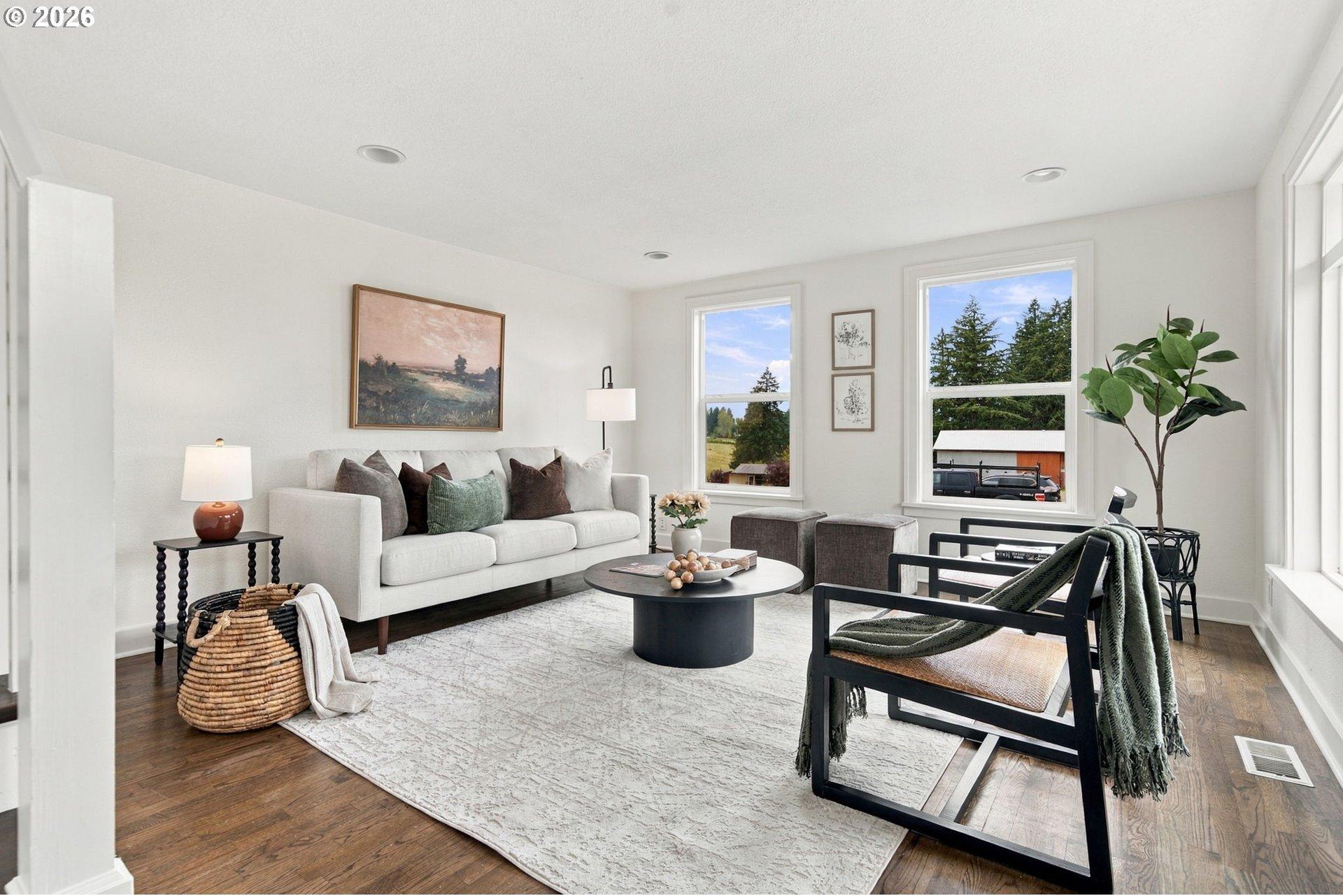 38420 Southeast Boitano Road Sandy, OR 97055 - Photo 5 of 48 Living Room