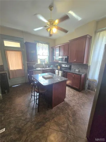 $299,900 | 710 St Louis Road, Collinsville, IL 62234