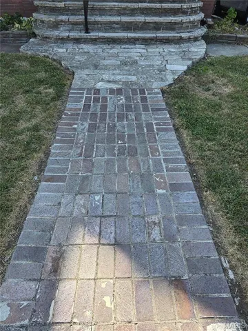 $299,900 | 710 St Louis Road, Collinsville, IL 62234