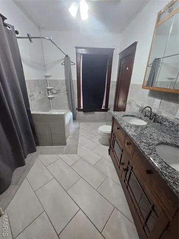 $299,900 | 710 St Louis Road, Collinsville, IL 62234