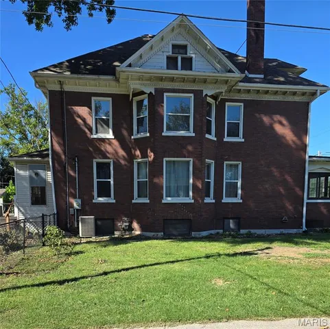 $299,900 | 710 St Louis Road, Collinsville, IL 62234