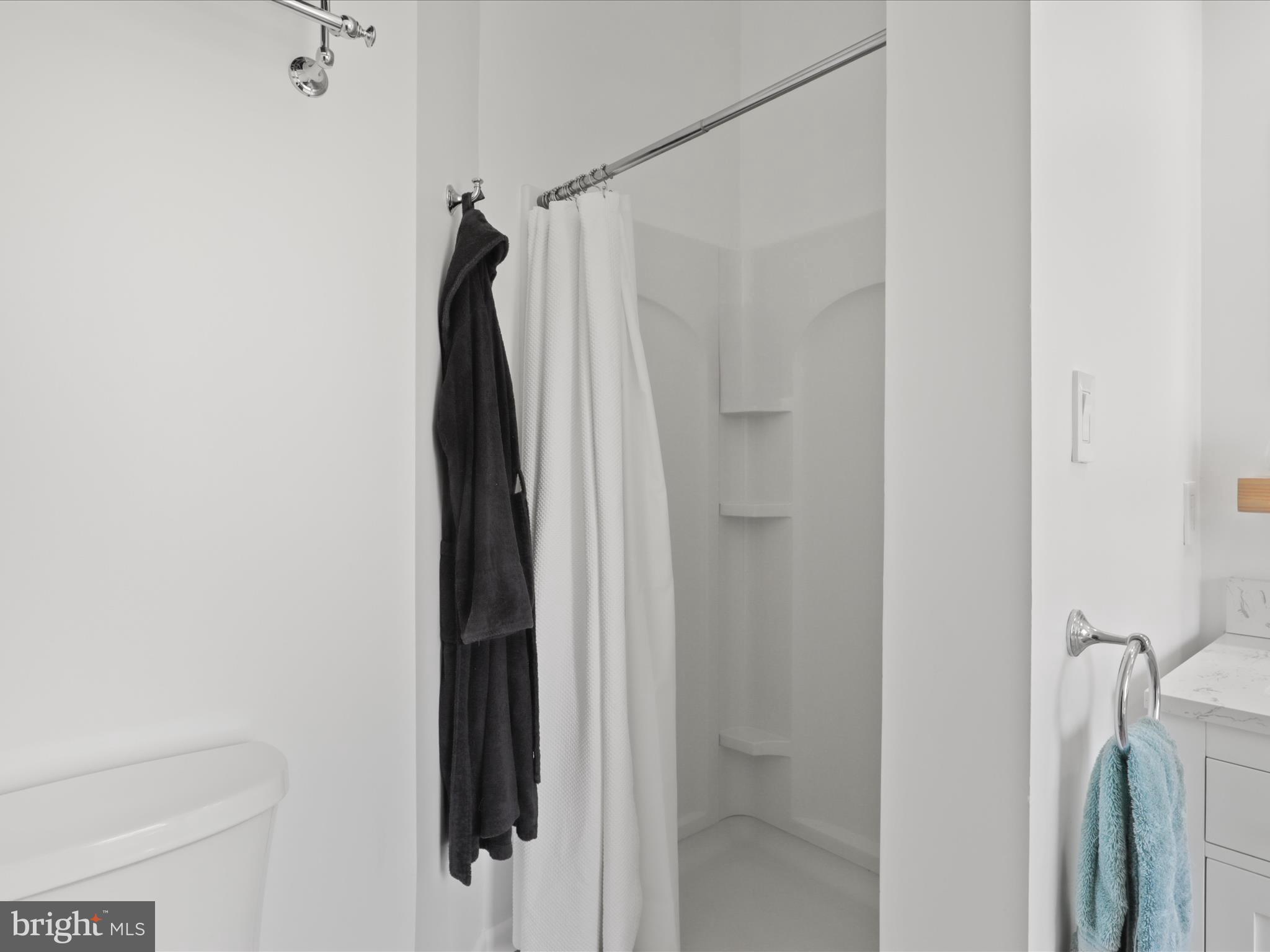 3906 Elbert Avenue Alexandria, VA 22305 - Photo 20 of 40 a bathroom with a shower and a mirror