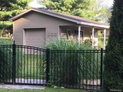 200 Gilmour Road Leonard, MI 48367 - Photo 26 of 32 IMG950461.jpg