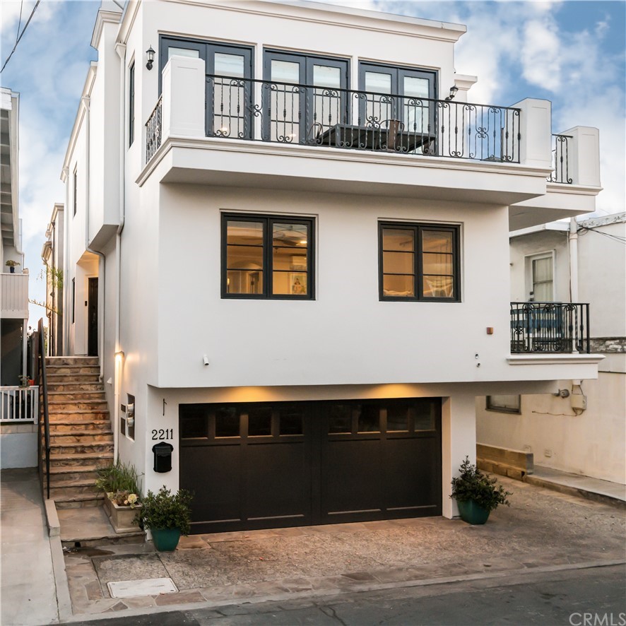 2211 Vista Drive Manhattan Beach, CA 90266 - Photo 2 of 48 a front view of a building