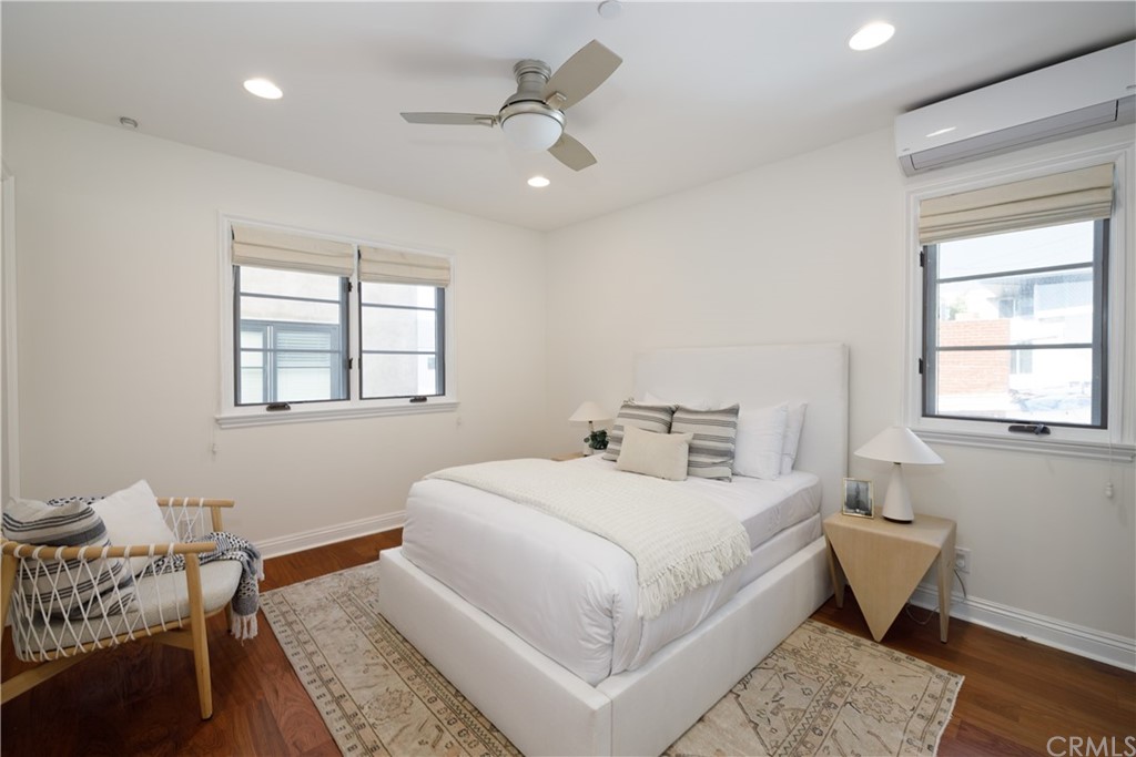 2211 Vista Drive Manhattan Beach, CA 90266 - Photo 40 of 48 a bedroom with a bed a table and chair