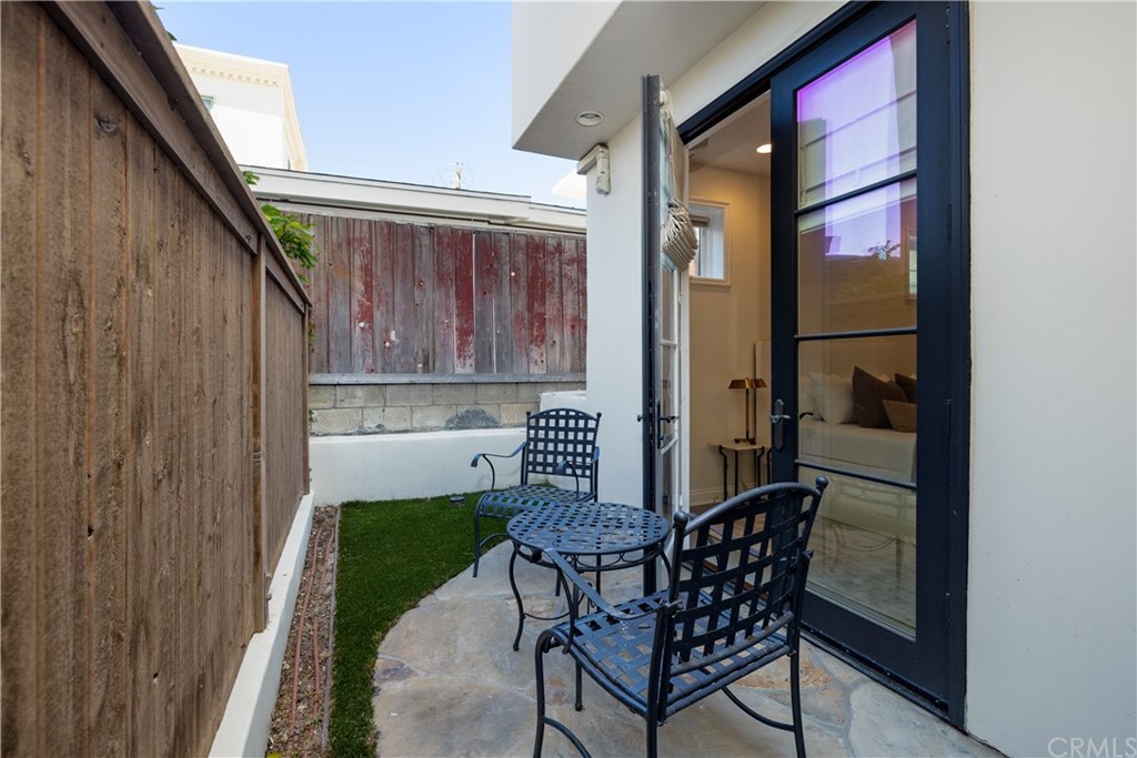 2211 Vista Drive Manhattan Beach, CA 90266 - Photo 46 of 48 a view of chair and table in the balcony