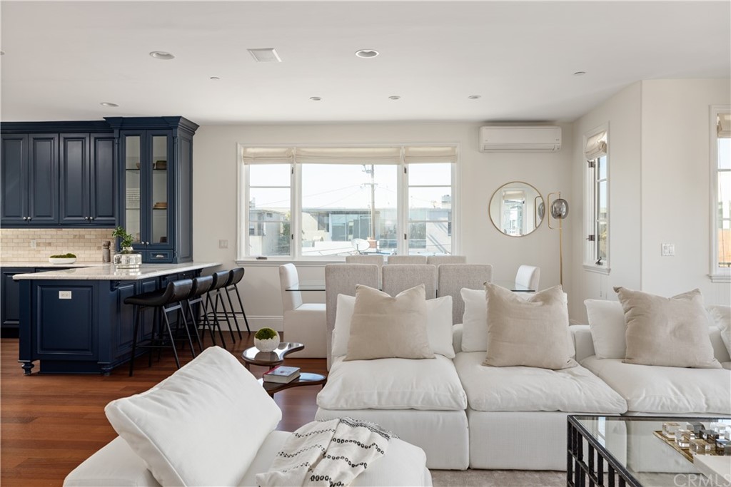 2211 Vista Drive Manhattan Beach, CA 90266 - Photo 7 of 48 a living room with furniture and wooden floor