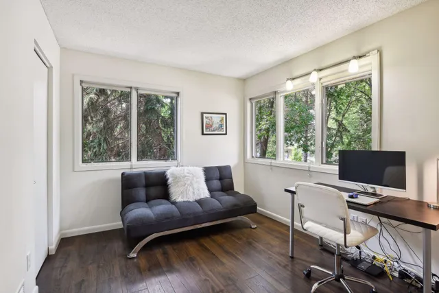 $390,000 | 2824 Kenwood Isles Drive, Minneapolis, MN 55408