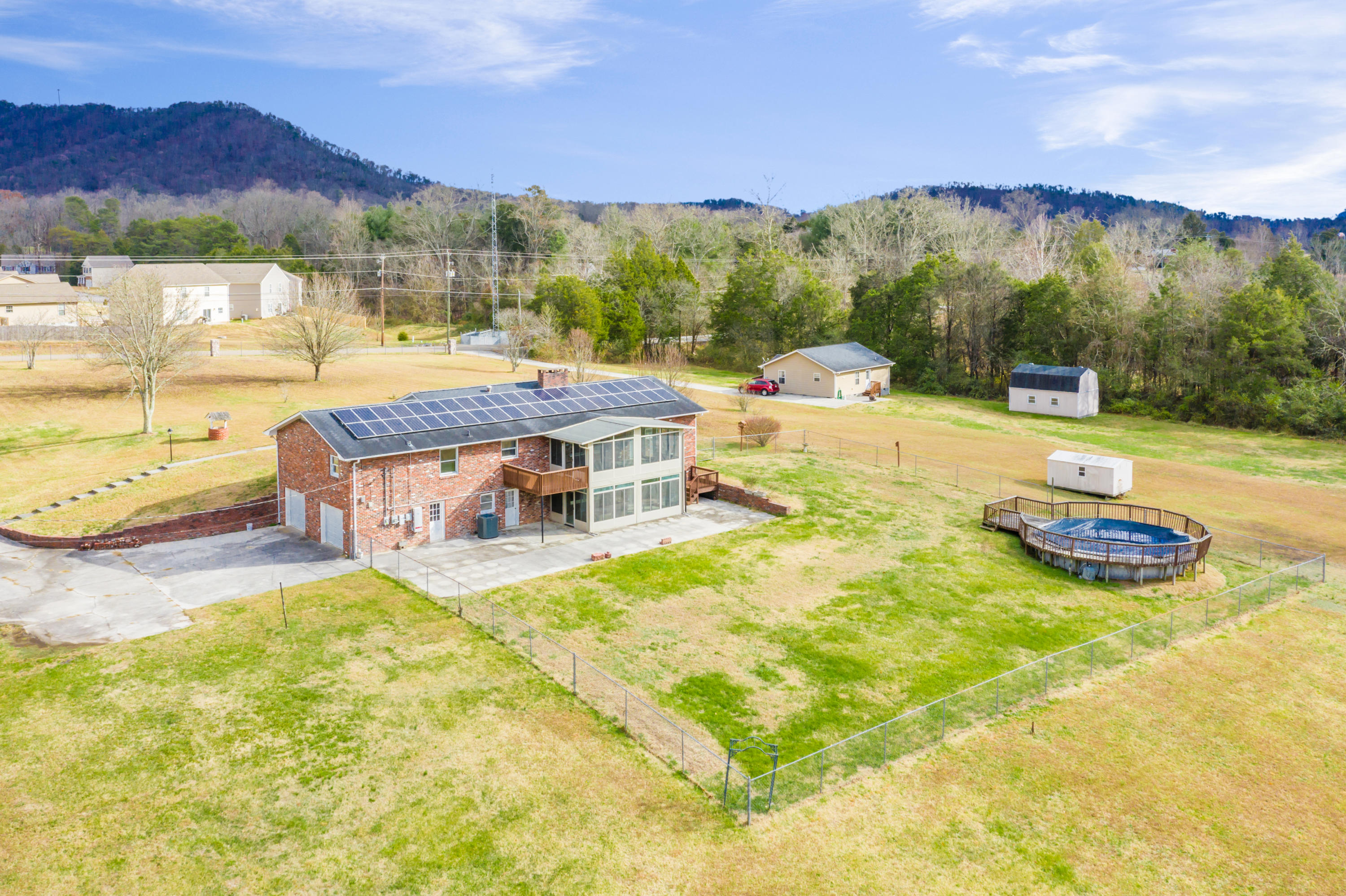5317 Roberts Road Corryton, TN 37721 - Photo 2 of 33 5317RobertsRd1-38