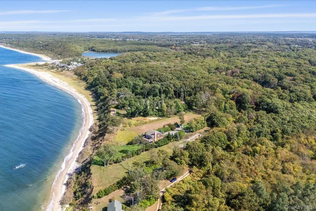 $2,250,000 | 4760 Blue Horizon Bluffs, Peconic, NY 11958