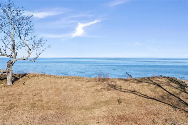 $2,250,000 | 4760 Blue Horizon Bluffs, Peconic, NY 11958