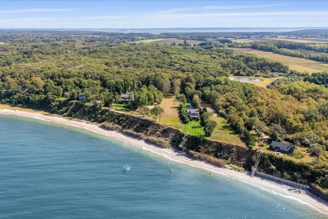 $2,250,000 | 4760 Blue Horizon Bluffs, Peconic, NY 11958